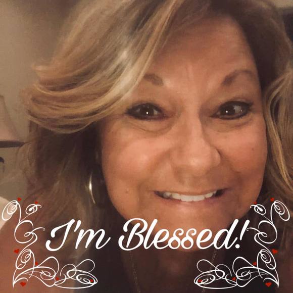 Poshmark profile picture for @idiot